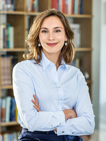 Aylin Akkay
